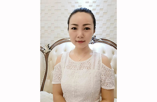 “世”在人為 | 世友地板新疆烏魯木齊經(jīng)銷(xiāo)商張寶月：服務(wù)快一步，業(yè)績(jī)上一層