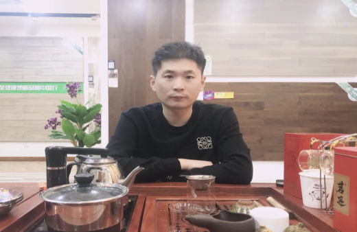 “世”在人為 | 世友地板大同經(jīng)銷商郝建強：知行合一，自強不息全力以赴創(chuàng)奇績