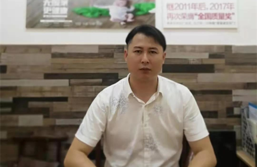 “世”在人為 | 世友地板桂林經(jīng)銷商何少兵：持之以恒，堅持不懈地做好每一件事才是真正的成功